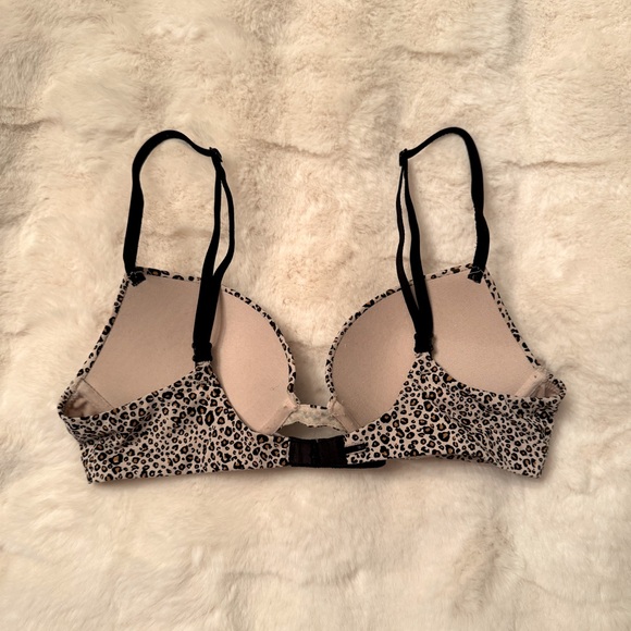 Victoria’s Secret push-up bra - Picture 4 of 4